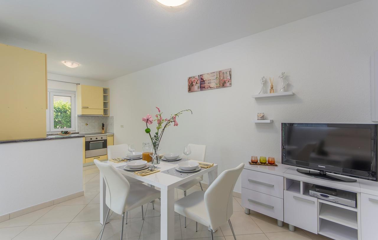 Silver Holiday House Vrvari Экстерьер фото